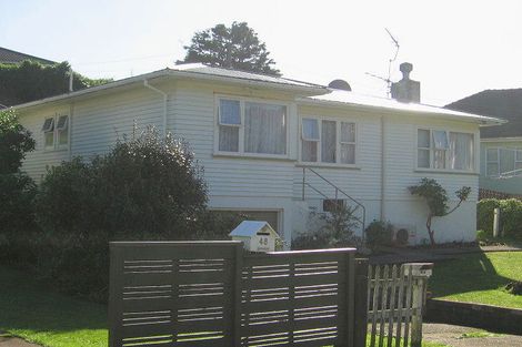 Photo of property in 46a Raroa Terrace, Tawa, Wellington, 5028