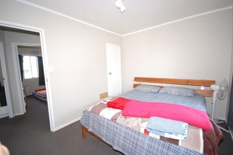 Photo of property in 1b/88 Aroha Avenue, Sandringham, Auckland, 1025