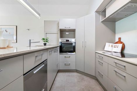 Photo of property in 8 Eaves Bush Parade, Orewa, 0931