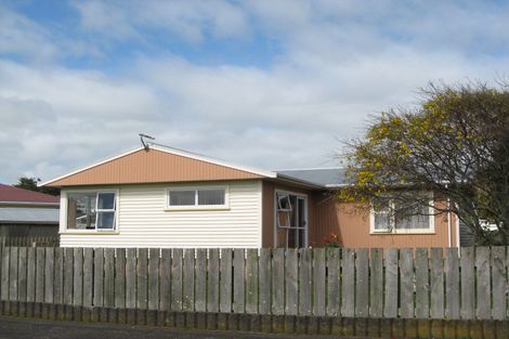 Photo of property in 22 Pamu Place, Waitara, 4320