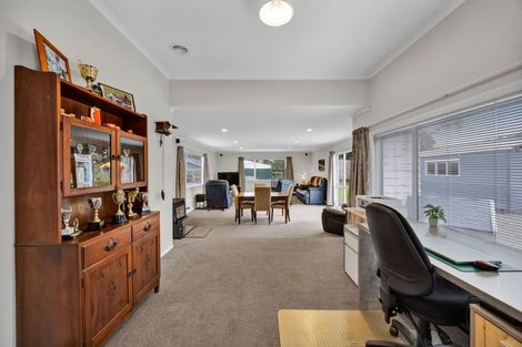 Photo of property in 74 Puriri Street, Hawera, 4610