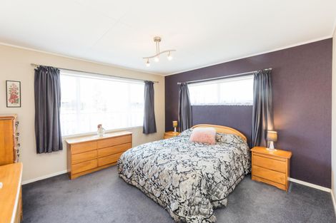 Photo of property in 46 Abraham Crescent, Milson, Palmerston North, 4414