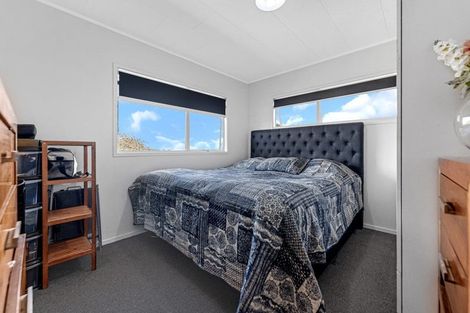 Photo of property in 207 Mahia Road, Wattle Downs, Auckland, 2102