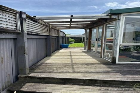 Photo of property in 9 Mahoe Street, Strandon, New Plymouth, 4312