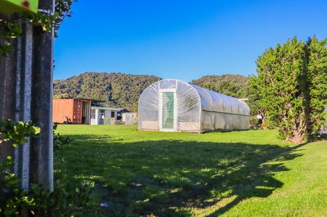 Photo of property in 44 Domett Esplanade, Cobden, Greymouth, 7802