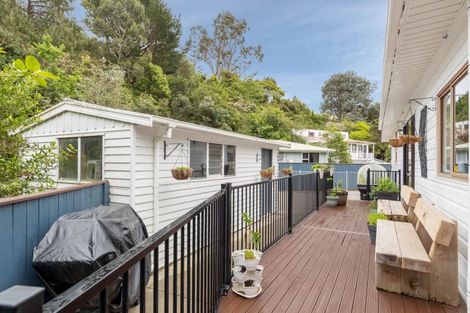 Photo of property in 8 Harold Grove, Stokes Valley, Lower Hutt, 5019