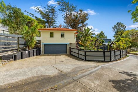 Photo of property in 58h Sunnyside Road, Sunnyvale, Auckland, 0612