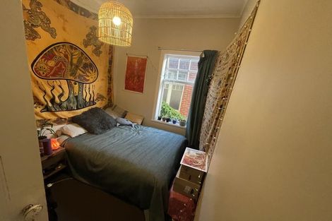 Photo of property in 66 Hawker Street, Mount Victoria, Wellington, 6011