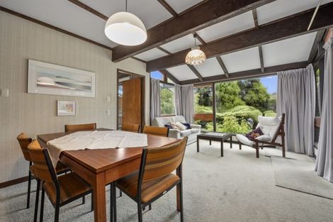 Photo of property in 74 Blue Mountains Road, Pinehaven, Upper Hutt, 5019