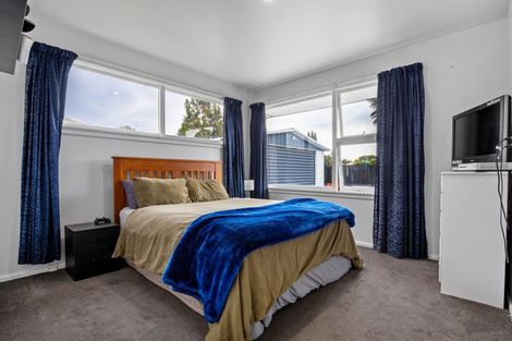 Photo of property in 19 Kathleen Crescent, Hornby, Christchurch, 8042
