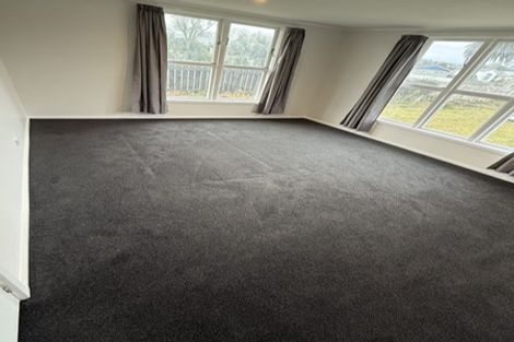 Photo of property in 1 Robertshawe Crescent, Dannevirke, 4930