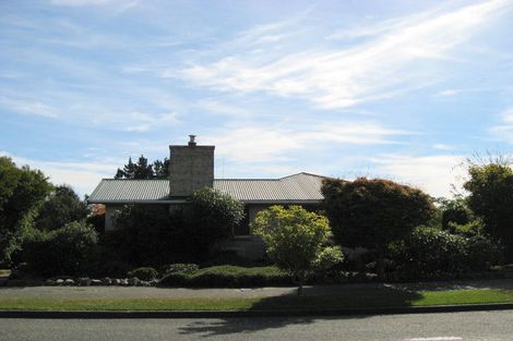 Photo of property in 15 Dampier Street, Oceanview, Timaru, 7910