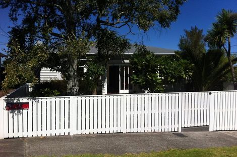 Photo of property in 22 Sefton Avenue, Grey Lynn, Auckland, 1021