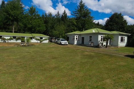 Photo of property in 21 Grey Road, Reefton, 7830