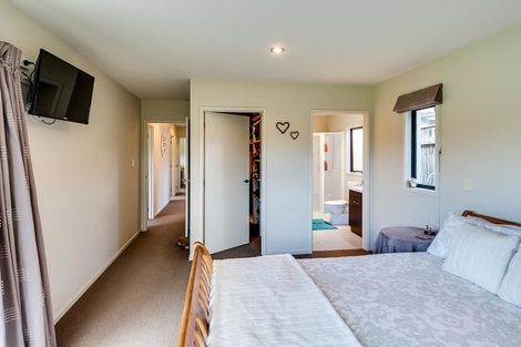 Photo of property in 88 Russell Robertson Drive, Havelock North, 4130