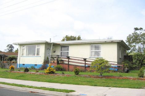 Photo of property in 2 Totara Terrace, Inglewood, 4330