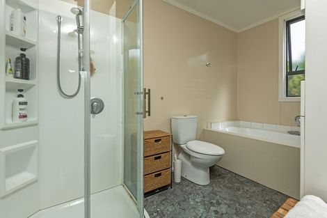 Photo of property in 14 Freyberg Street, Roslyn, Palmerston North, 4414