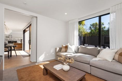 Photo of property in 15a Browns Road, Manurewa, Auckland, 2102