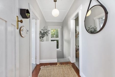 Photo of property in 74 Tio Tio Road, Seatoun, Wellington, 6022