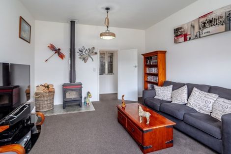 Photo of property in 1 Sedcole Street, Pahiatua, 4910