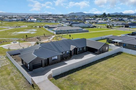 Photo of property in 10 Hauhou Lane, One Tree Point, Ruakaka, 0118