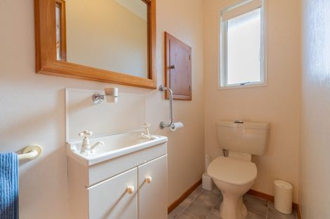 Photo of property in 2 Bowen Street, Te Anau, 9600