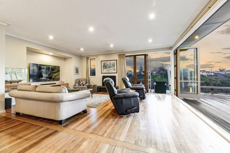 Photo of property in 345 River Road, Claudelands, Hamilton, 3214