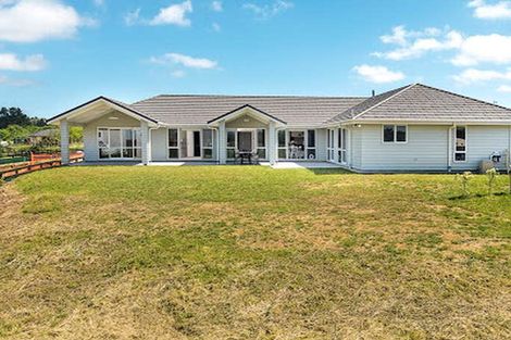 Photo of property in 32 Capriole Crescent, Kingseat, Papakura, 2580