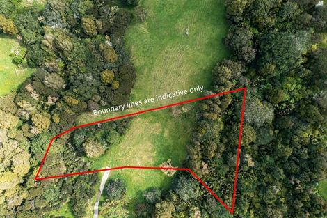 Photo of property in 84 Vaughans Road, Long Bay, Auckland, 0792