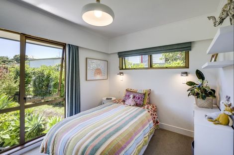 Photo of property in 2 Colenso Avenue, Hospital Hill, Napier, 4110