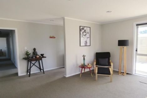 Photo of property in 5a Maire Street, Inglewood, 4330