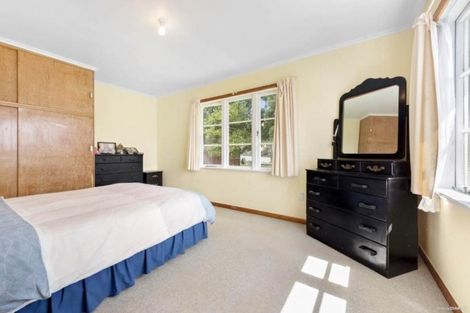 Photo of property in 13 Netherlands Avenue, Kelston, Auckland, 0602