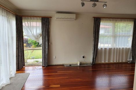 Photo of property in 1 Lorraine Place, Glenview, Hamilton, 3206