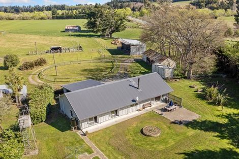 Photo of property in 36 Bridge Street, Coalgate, 7673