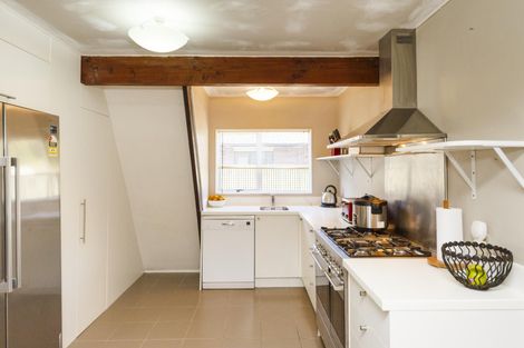 Photo of property in 46 Summerhill Drive, Fitzherbert, Palmerston North, 4410