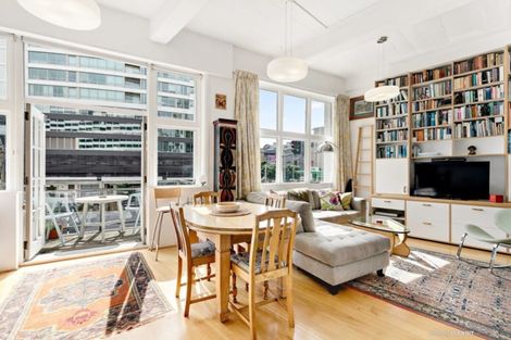 Photo of property in Aulsebrooks Apartments, 2/178 Wakefield Street, Te Aro, Wellington, 6011