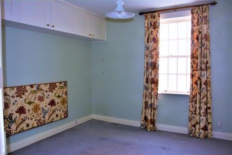 Photo of property in 2/17 Oriental Terrace, Oriental Bay, Wellington, 6011