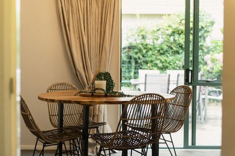 Photo of property in 5 Edgecumbe Way, Tauranga, 3110