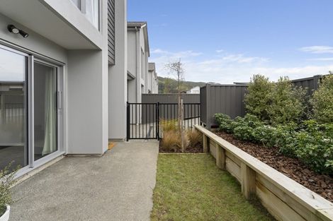 Photo of property in 10 Tieke Lane, Kenepuru, Porirua, 5022