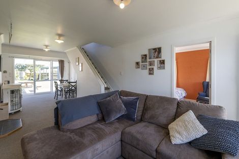 Photo of property in 14 Brown Terrace, Foxton Beach, Foxton, 4815