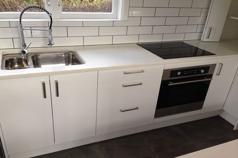 Photo of property in 1/10 Mahara Avenue, Birkenhead, Auckland, 0626