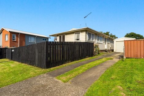 Photo of property in 144 Mahia Road, Wattle Downs, Auckland, 2103