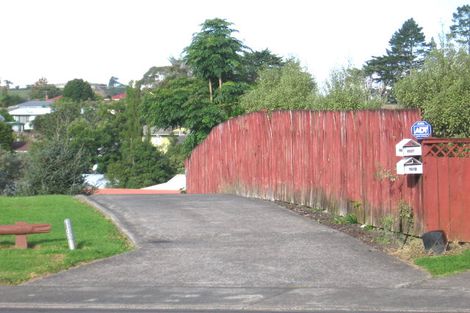 Photo of property in 19a Landow Place, Henderson, Auckland, 0612