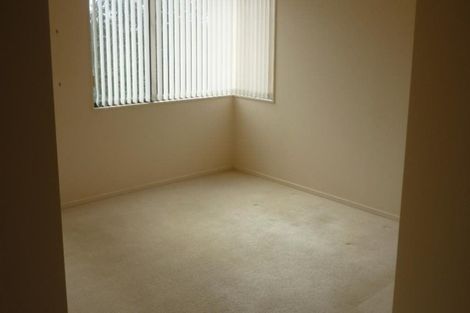 Photo of property in 20a Pohutukawa Avenue, Red Beach, 0932