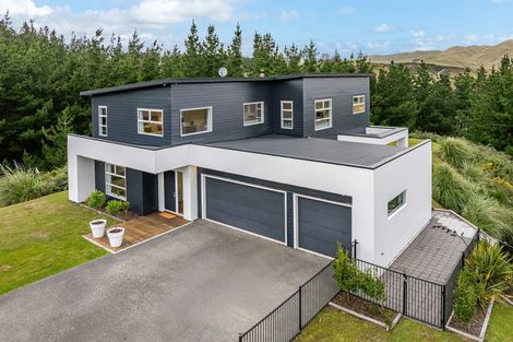 Photo of property in 32 Pacific View, Whitby, Porirua, 5024