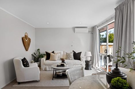 Photo of property in 2/59 Hatton Road, Orewa, 0931