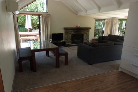 Photo of property in 14 Norfolk Street, Arrowtown, 9302