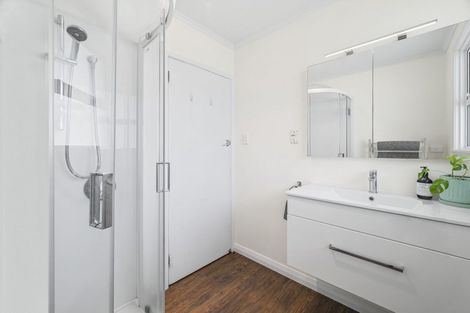 Photo of property in 81 Taupo View Road, Taupo, 3330