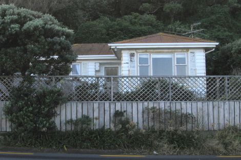 Photo of property in 7 Moana Road, Plimmerton, Porirua, 5026