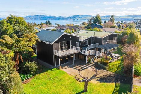 Photo of property in 101 Shepherd Road, Waipahihi, Taupo, 3330